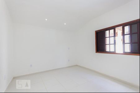 Quarto 1 (2º andar) de casa de condomínio para alugar com 2 quartos, 100m² em Taquara, Rio de Janeiro