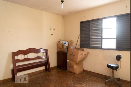 Quarto 1 de casa à venda com 5 quartos, 250m² em Parque Sao Lucas, São Paulo