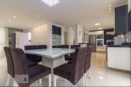 Sala de Jantar de casa de condomínio para alugar com 3 quartos, 220m² em Uberaba, Curitiba