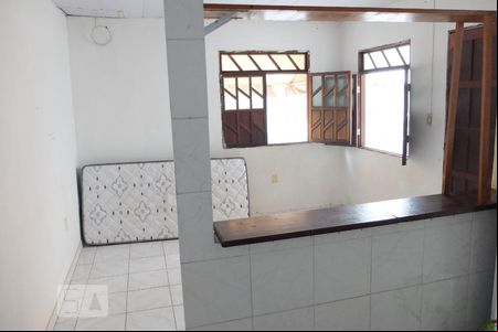 Sala de casa para alugar com 2 quartos, 60m² em Itapuã, Salvador