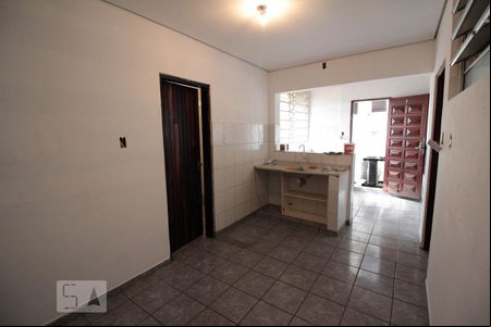 Sala e cozinha de kitnet/studio para alugar com 1 quarto, 31m² em Jardim Pacaembu, Jundiaí