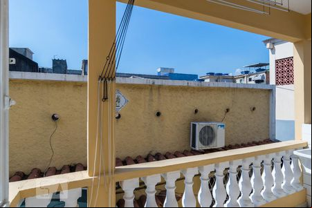 Vista da Sala de casa de condomínio à venda com 3 quartos, 115m² em Brás de Pina, Rio de Janeiro
