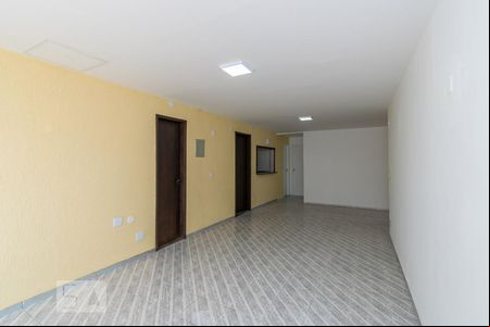 Sala de casa de condomínio à venda com 3 quartos, 115m² em Brás de Pina, Rio de Janeiro