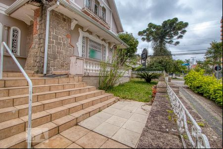 Jardim de casa para alugar com 5 quartos, 380m² em Centro, Curitiba