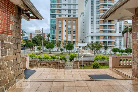 Vista da Sala 1 de casa para alugar com 5 quartos, 380m² em Centro, Curitiba