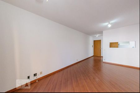 Sala de apartamento para alugar com 3 quartos, 72m² em Parque das Flores, Campinas