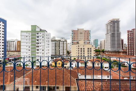 Vista sala de apartamento para alugar com 1 quarto, 62m² em Boqueirão, Santos