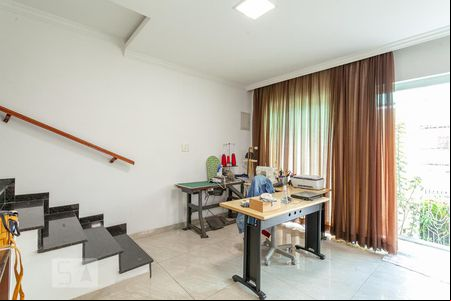 Sala de casa à venda com 4 quartos, 260m² em Vila Francisco Matarazzo, Santo André