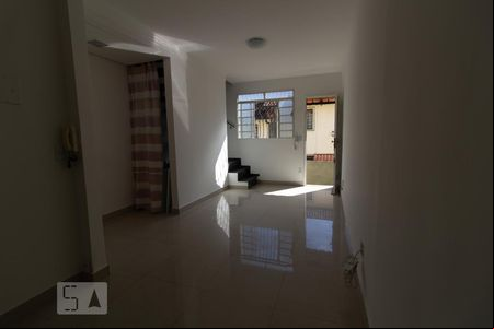 Sala de casa de condomínio à venda com 2 quartos, 47m² em Palmares, Belo Horizonte