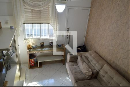 Sala de casa de condomínio para alugar com 3 quartos, 90m² em Tanque, Rio de Janeiro