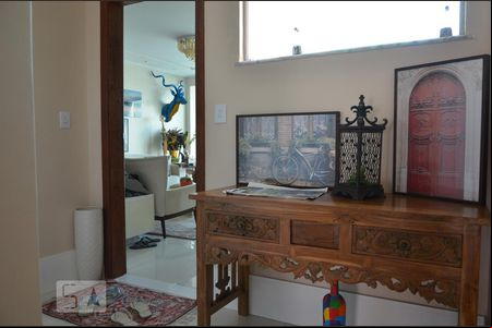 Hall de Entrada de apartamento para alugar com 3 quartos, 162m² em Pituba, Salvador