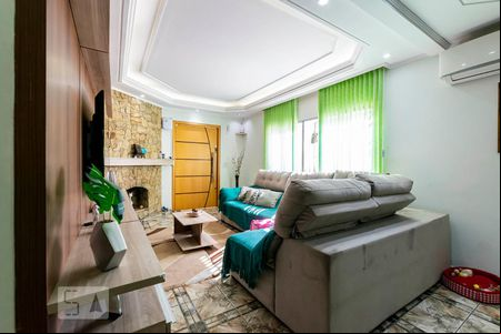 1o. Andar - Sala de casa à venda com 3 quartos, 400m² em Jardim Santa Emília, São Paulo
