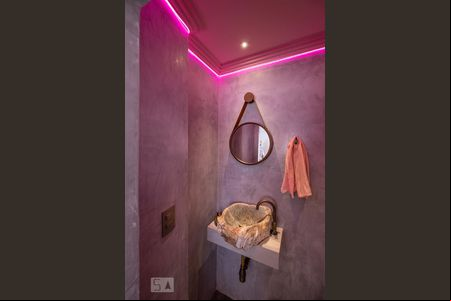Lavabo de apartamento para alugar com 2 quartos, 55m² em Sumaré, São Paulo