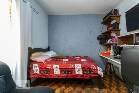 Quarto 2 de casa à venda com 2 quartos, 190m² em Jardim Moncoes, Santo André