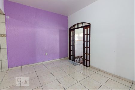 Sala de casa para alugar com 3 quartos, 110m² em Vila Yolanda, Osasco