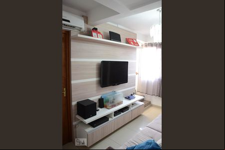 Sala de casa à venda com 3 quartos, 144m² em São José, Canoas