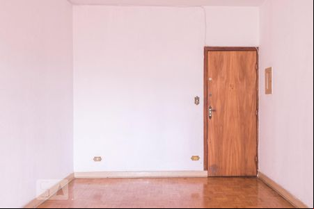 Sala de apartamento para alugar com 2 quartos, 70m² em Vila Talarico, São Paulo