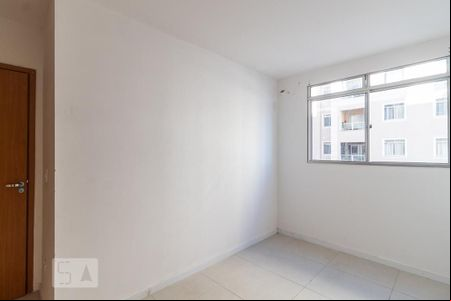 Quarto 2 de apartamento para alugar com 2 quartos, 58m² em Protásio Alves, Porto Alegre