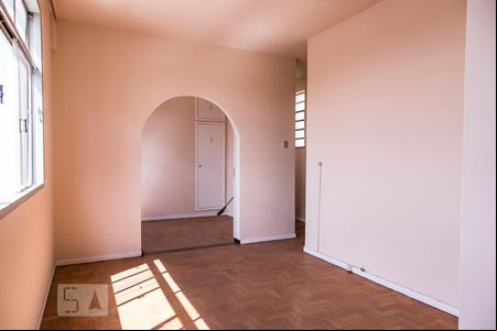 Sala de Estar de apartamento para alugar com 2 quartos, 108m² em Centro, Belo Horizonte