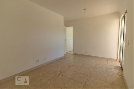 Sala de apartamento para alugar com 2 quartos, 60m² em Esplanada, Belo Horizonte