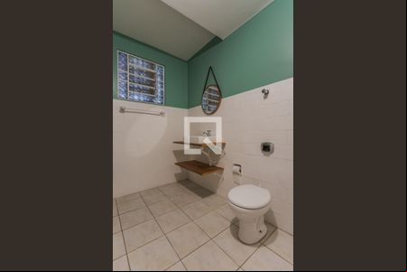 Banheiro de apartamento para alugar com 1 quarto, 63m² em Jardim Floresta, Porto Alegre
