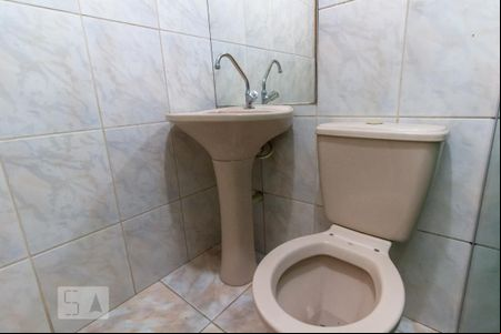 Banheiro de kitnet/studio à venda com 1 quarto, 40m² em Santa Cruz, Belo Horizonte
