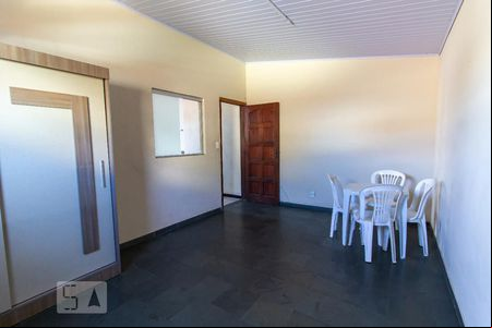 Quarto de kitnet/studio à venda com 1 quarto, 40m² em Santa Cruz, Belo Horizonte
