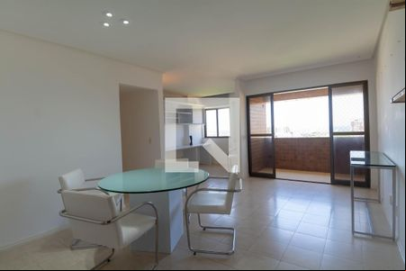 Sala de apartamento para alugar com 2 quartos, 96m² em Armação, Salvador