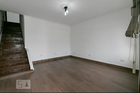 Sala de casa para alugar com 2 quartos, 82m² em Vila Prudente, São Paulo