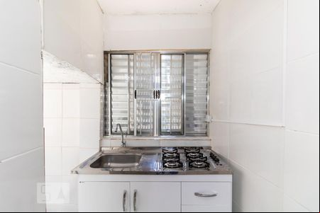 Kitnet de casa para alugar com 1 quarto, 20m² em Vila Gustavo, São Paulo