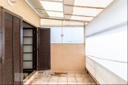 Varanda de casa à venda com 4 quartos, 225m² em Jardim Aricanduva, São Paulo