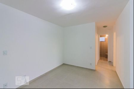 Sala de apartamento para alugar com 3 quartos, 76m² em Jardim Íris, São Paulo