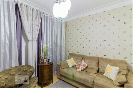 Sala de casa para alugar com 2 quartos, 126m² em Jardim Monte Carmelo, Guarulhos