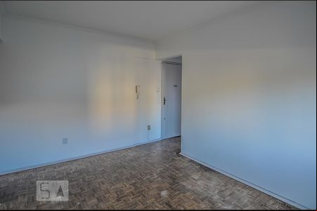 Sala de apartamento para alugar com 2 quartos, 78m² em Azenha, Porto Alegre