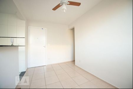 sala de apartamento para alugar com 2 quartos, 46m² em Jardim Nova Europa, Campinas