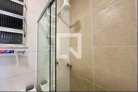 Banheiro de kitnet/studio para alugar com 1 quarto, 20m² em Centro, Rio de Janeiro
