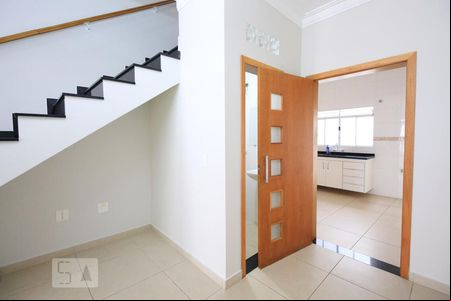 Sala de casa à venda com 3 quartos, 150m² em Vila Babilonia, São Paulo