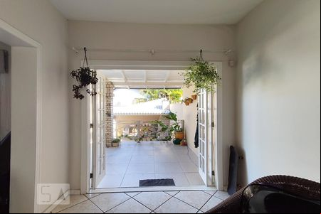 Sala de Estar de casa à venda com 4 quartos, 380m² em Morro do Espelho, São Leopoldo