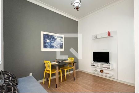 Sala de apartamento para alugar com 1 quarto, 45m² em Botafogo, Rio de Janeiro