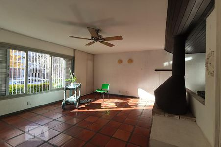 Sala de Estar de casa à venda com 4 quartos, 270m² em Centro, São Leopoldo