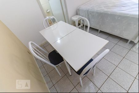 Kitnet - Mesa e cadeiras de kitnet/studio à venda com 1 quarto, 45m² em Centro, Campinas
