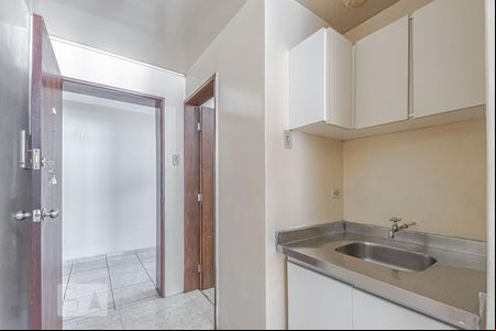 Kitnet de kitnet/studio para alugar com 1 quarto, 40m² em Centro, Curitiba