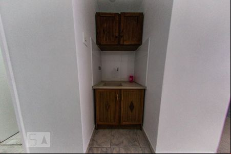 Cozinha de kitnet/studio para alugar com 1 quarto, 40m² em Centro, Curitiba