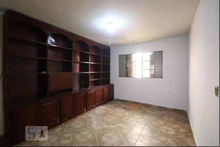 Casa para alugar com 4 quartos, 250m² em Setor Leste Vila Nova, Goiânia