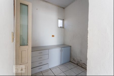 Corredor de apartamento para alugar com 1 quarto, 45m² em Coronel Aparicio Borges, Porto Alegre