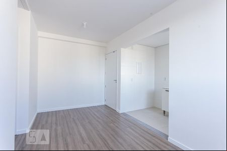 Sala de apartamento para alugar com 2 quartos, 47m² em Protásio Alves, Porto Alegre