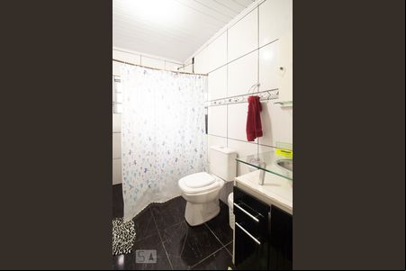 Banheiro da Suíte 1 de casa à venda com 3 quartos, 100m² em o das Pedras, Porto Alegre