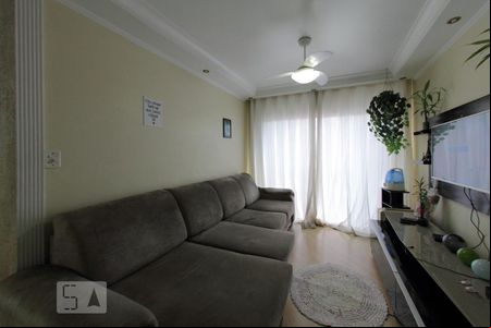 Sala de estar de apartamento à venda com 2 quartos, 90m² em Jardim Orlandina, São Bernardo do Campo