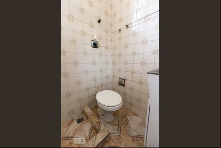Banheiro de kitnet/studio para alugar com 1 quarto, 18m² em Centro, Rio de Janeiro