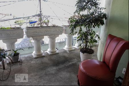 Sacada de casa à venda com 4 quartos, 298m² em Ouro Preto, Belo Horizonte